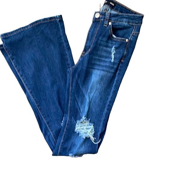 Almost Famous Denim Boot Cut Flare High Rise Distressed Jeans‎ Size 1 - Picture 1 of 8